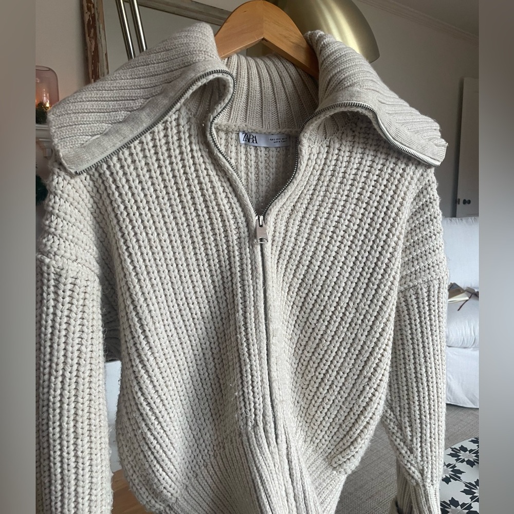 ZARA zip up sweater